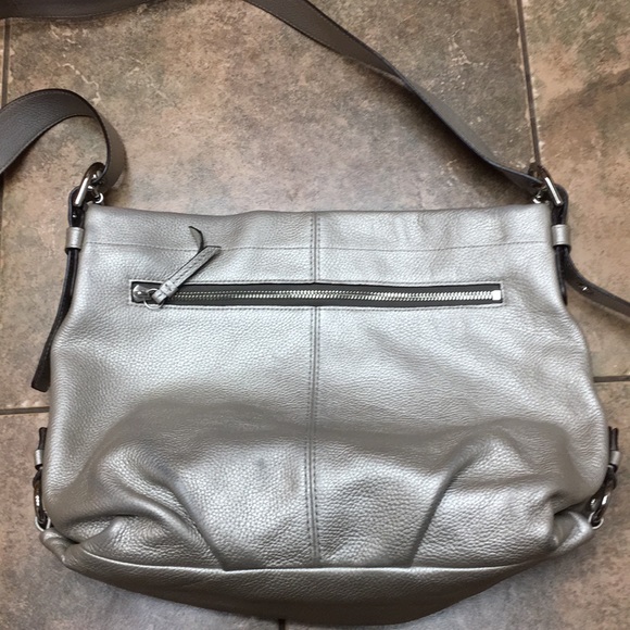 Silver pebble leather Coach purse - Picture 2 of 6